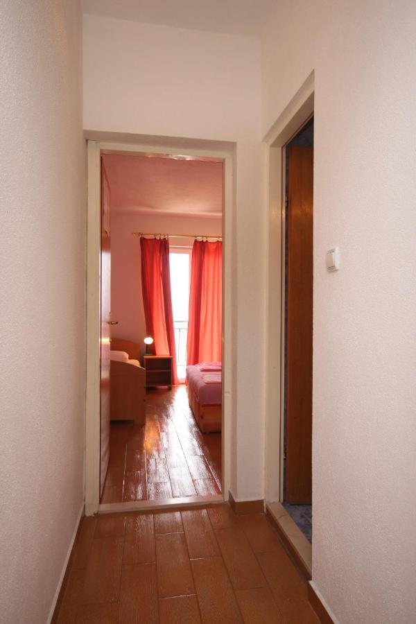Apartments With A Parking Space Zivogosce - Porat, Makarska - 6700 Игране Экстерьер фото