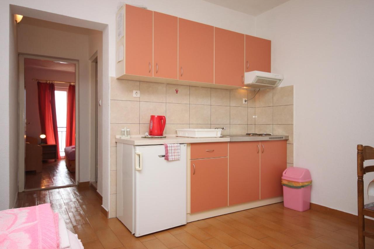 Apartments With A Parking Space Zivogosce - Porat, Makarska - 6700 Игране Экстерьер фото